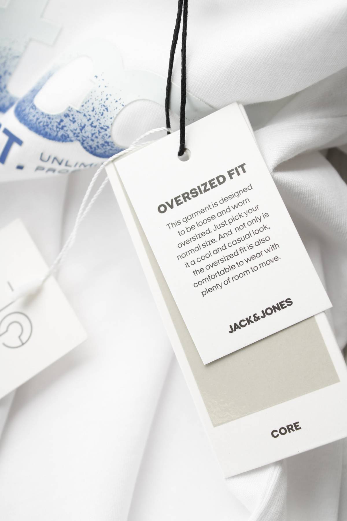 Мъжка тениска Jack & Jones CORE3 - Contour.bg Мъжка тениска Jack & Jones CORE3