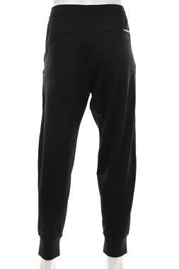 Мъжко спортно долнище Calvin Klein Jeans2 - Contour.bg Мъжко спортно долнище Calvin Klein Jeans2