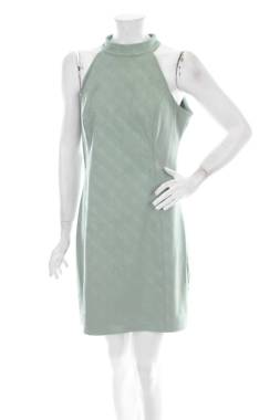 Рокля Guess1
