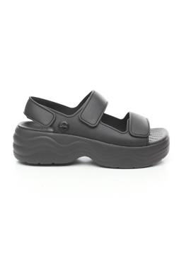 Σανδάλια Crocs1