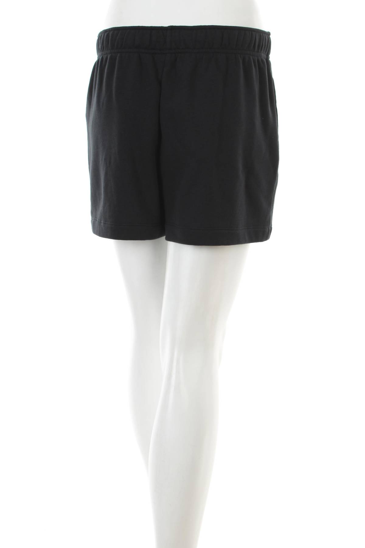 Дамски шорти Nike2