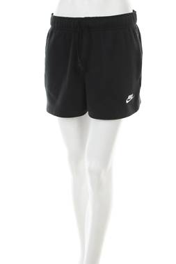 Дамски шорти Nike1