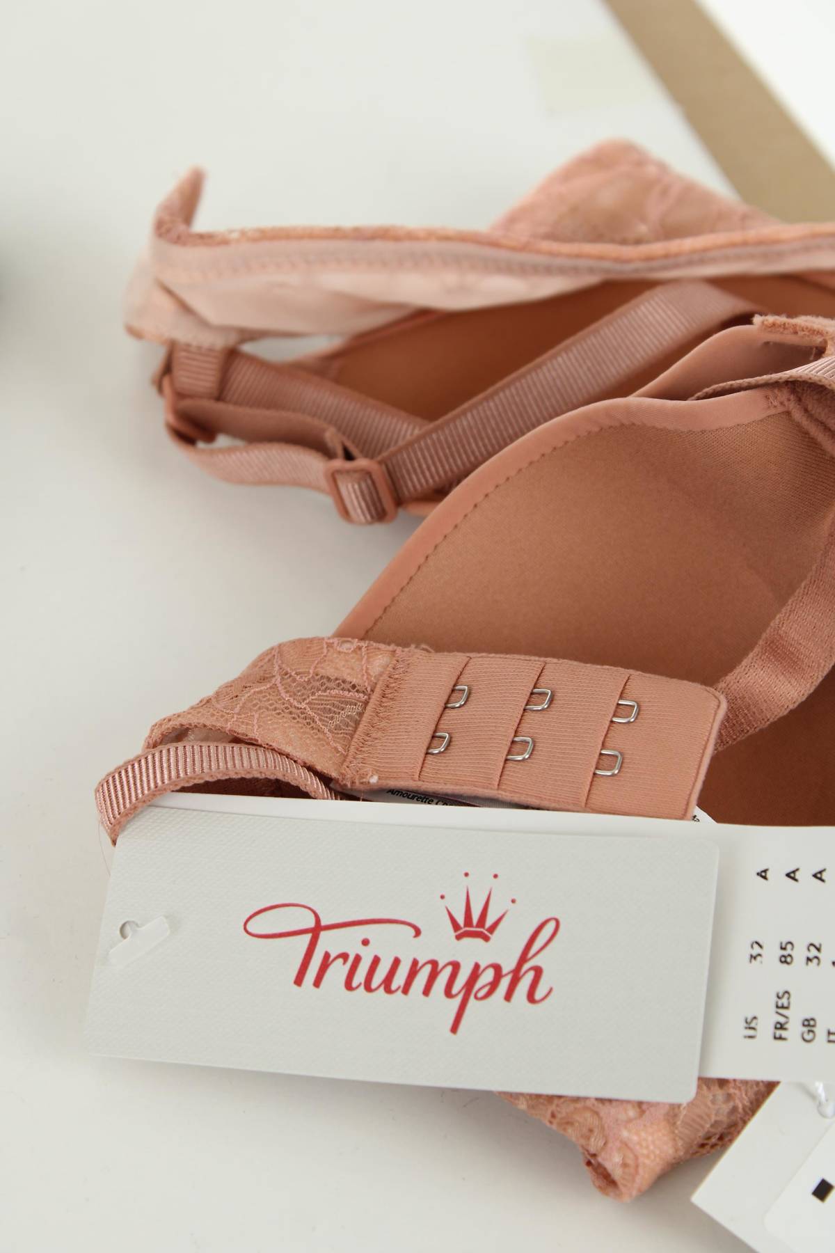 Сутиен Triumph3 - Contour.bg Сутиен Triumph3