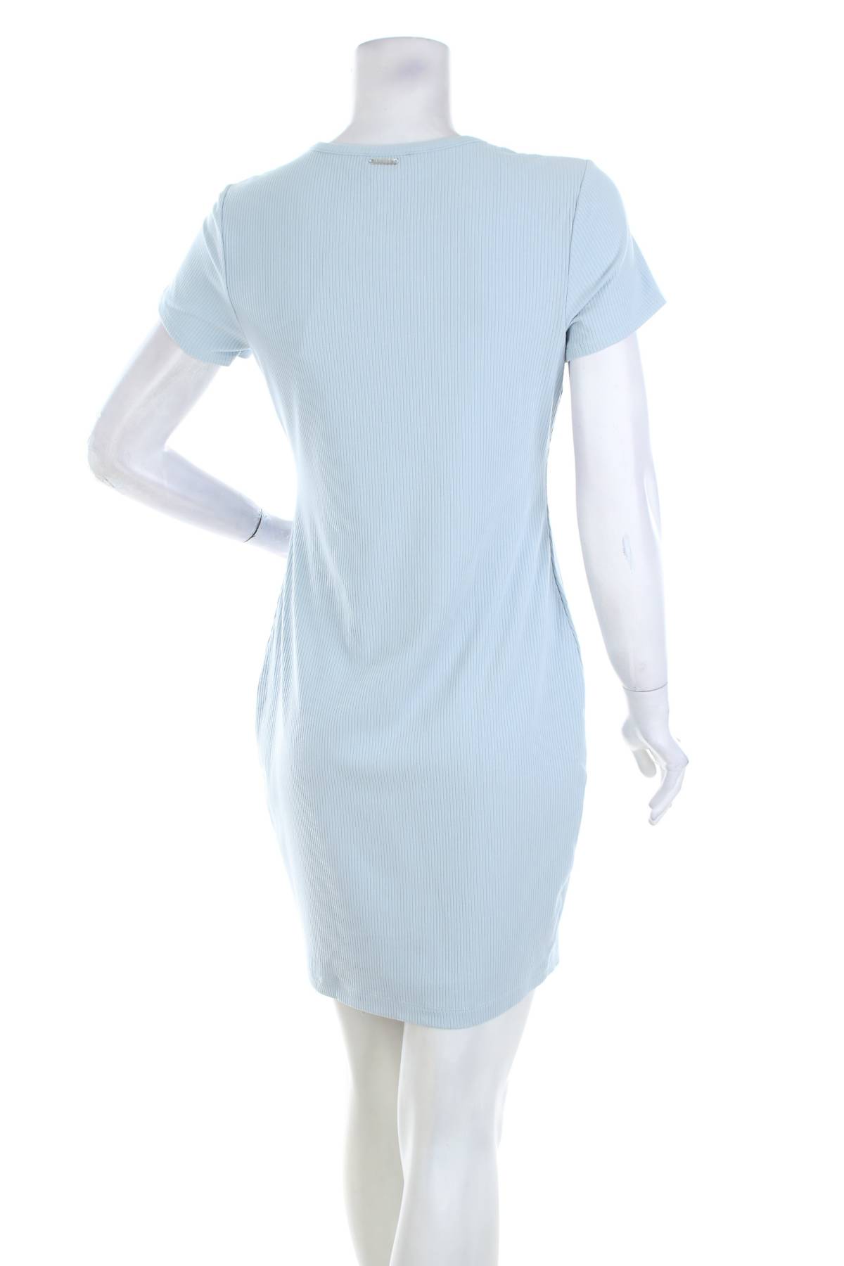 Φορέματα Guess2