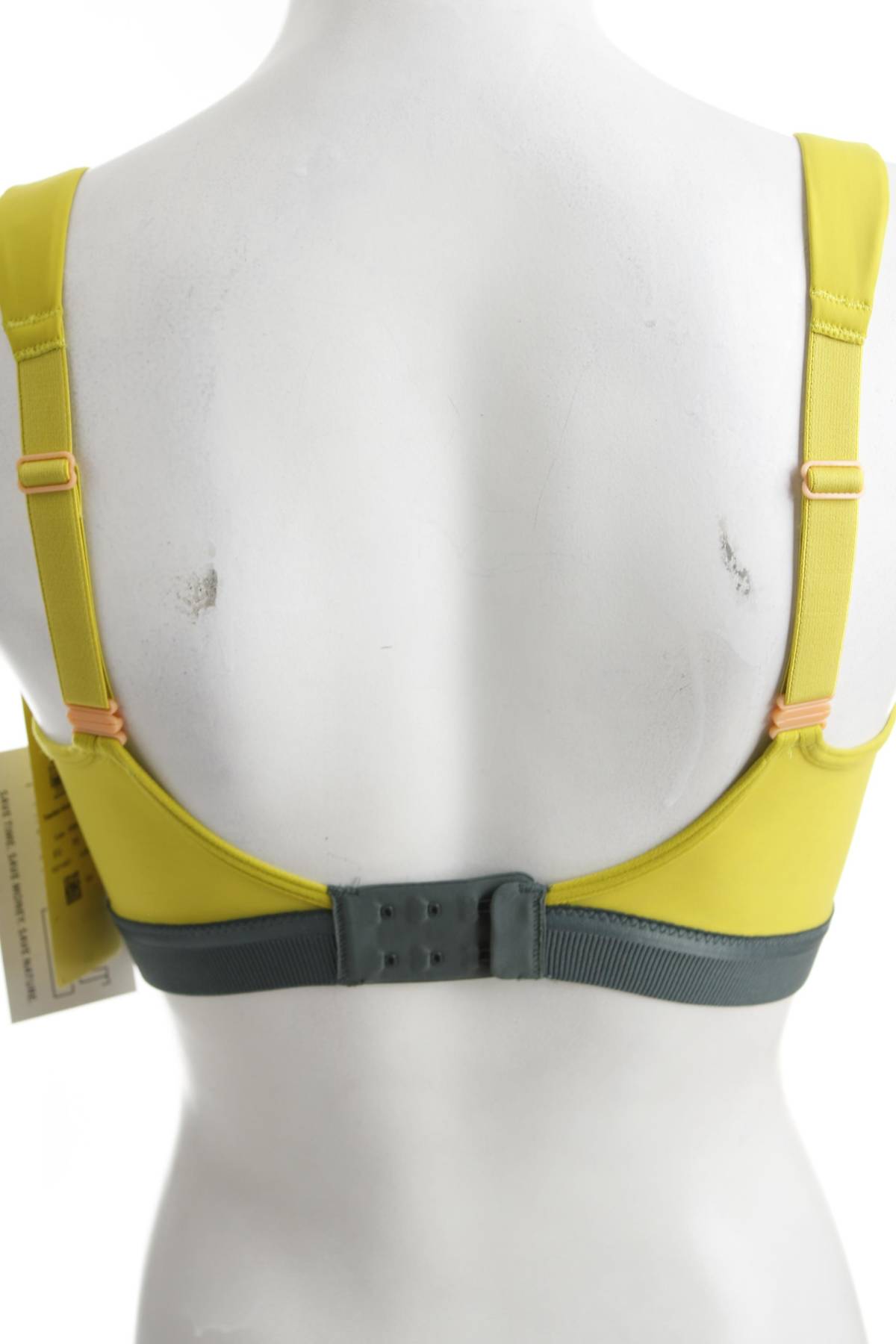 Спортен сутиен Triumph Triaction2
