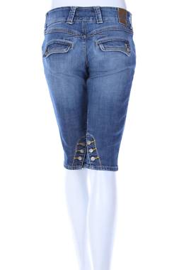 Дамски къси дънки American Rag Cie1 - Contour.bg Дамски къси дънки American Rag Cie1