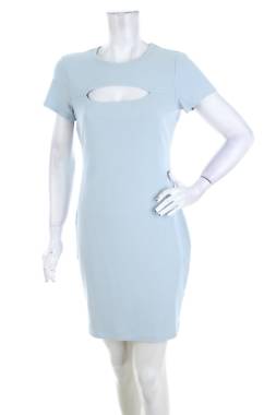 Φορέματα Guess1