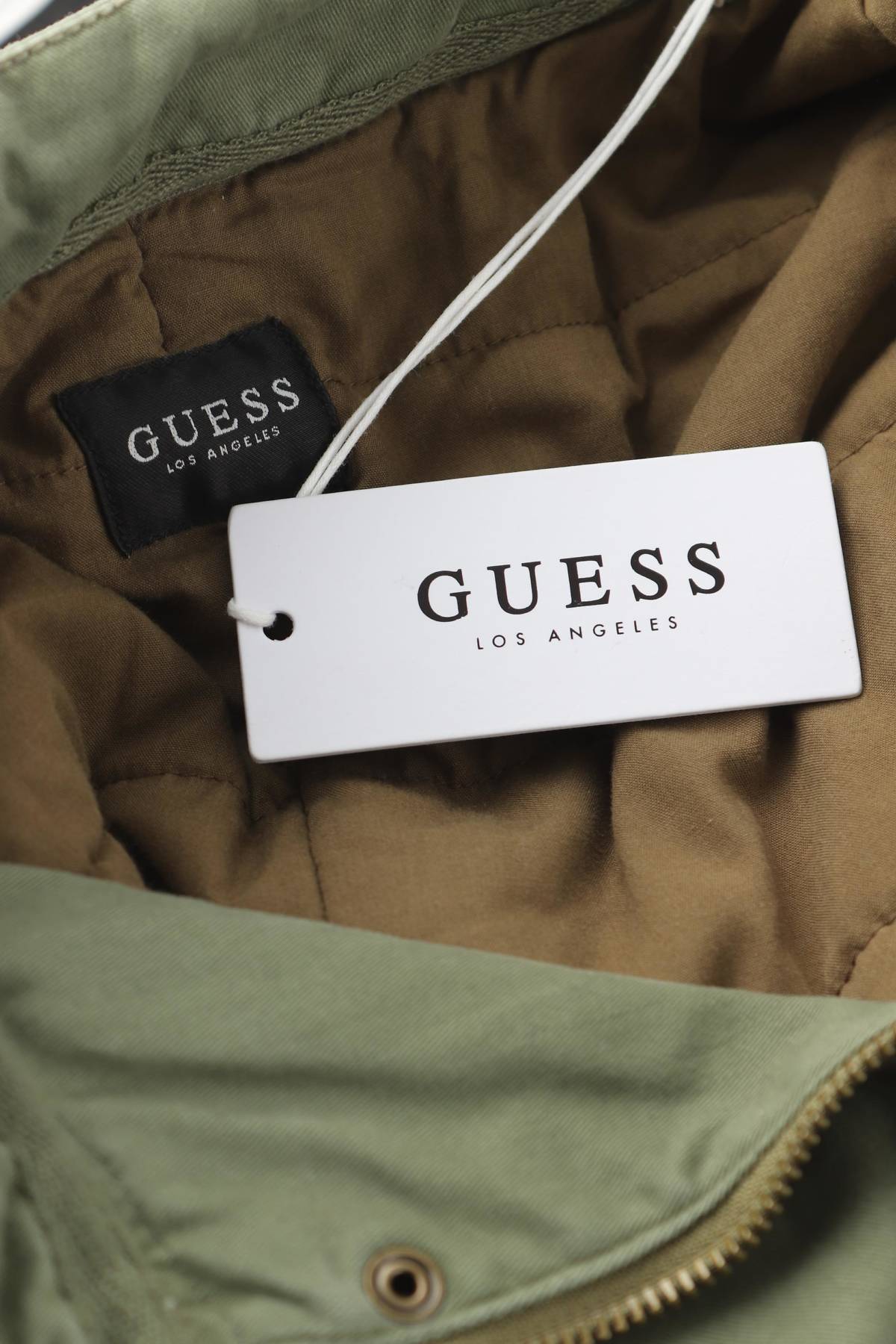 Детско яке Guess3