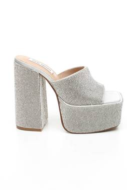Πέδιλα Steve Madden1