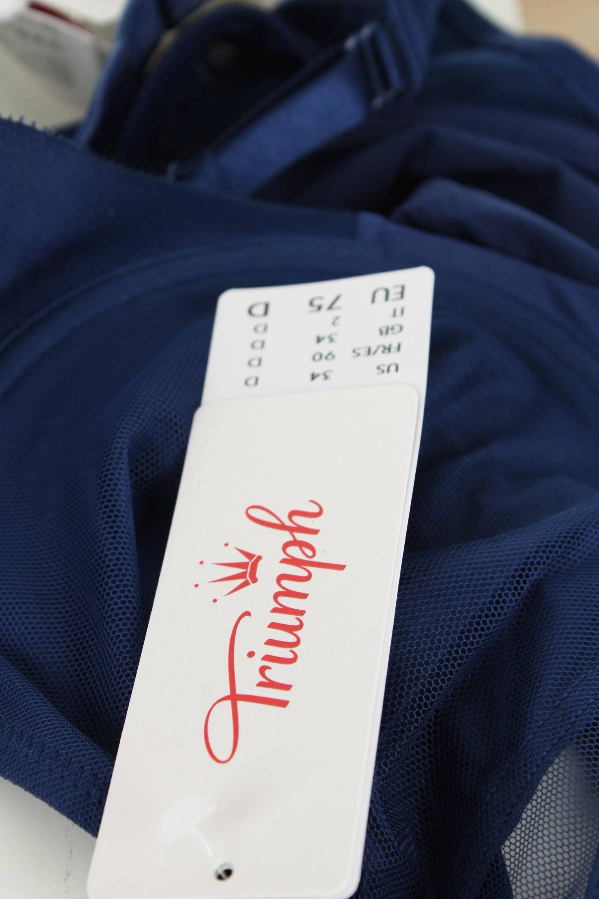 Сутиен Triumph3 - Contour.bg Сутиен Triumph3