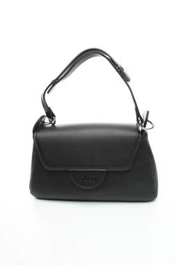 Дамска кожена чанта O bag1