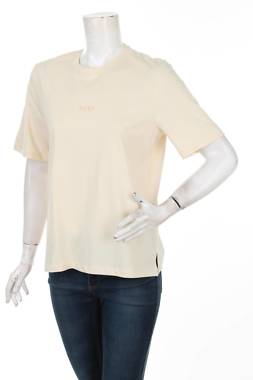Γυναικείο t-shirt Only1 - Contourshop.gr Γυναικείο t-shirt Only1