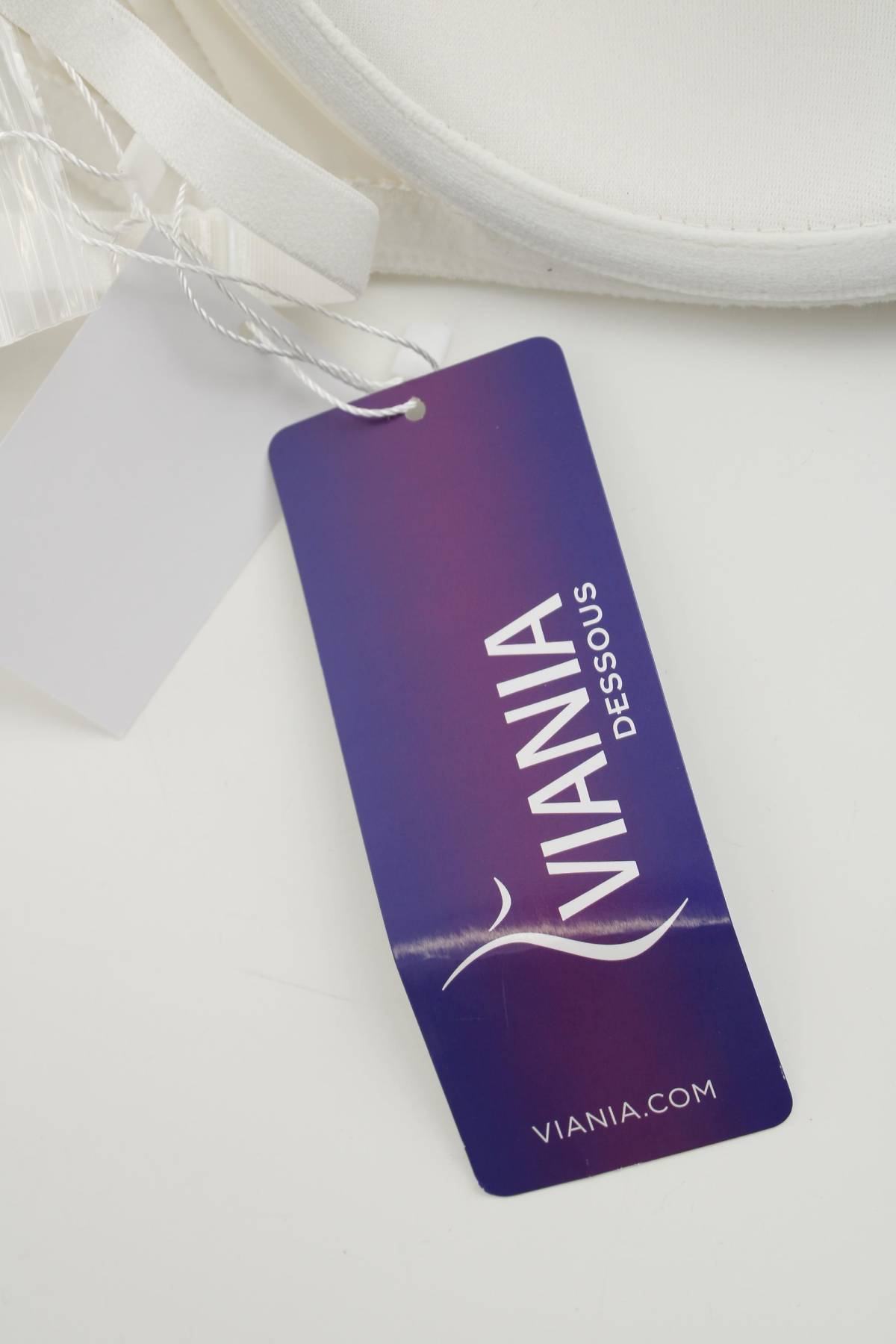 Сутиен Viania3 - Contour.bg Сутиен Viania3
