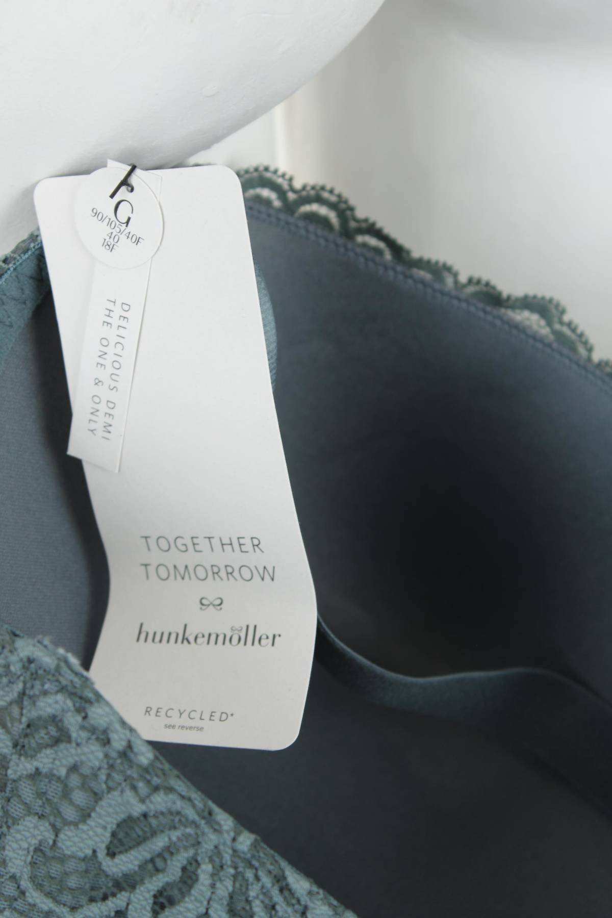 Сутиен Hunkemoller3