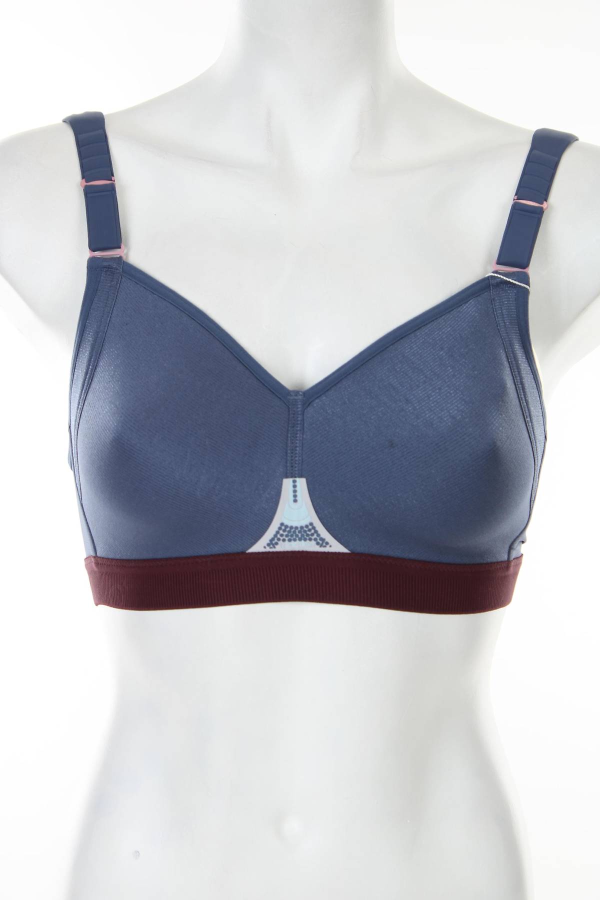 Спортен сутиен Triumph Triaction1