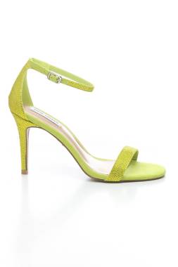 Σανδάλια Steve Madden1 - Contourshop.gr Σανδάλια Steve Madden1