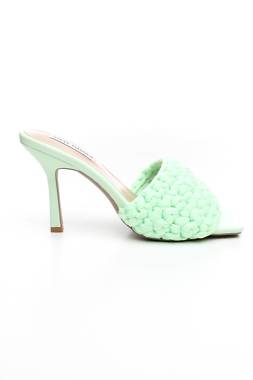 Πέδιλα Steve Madden1