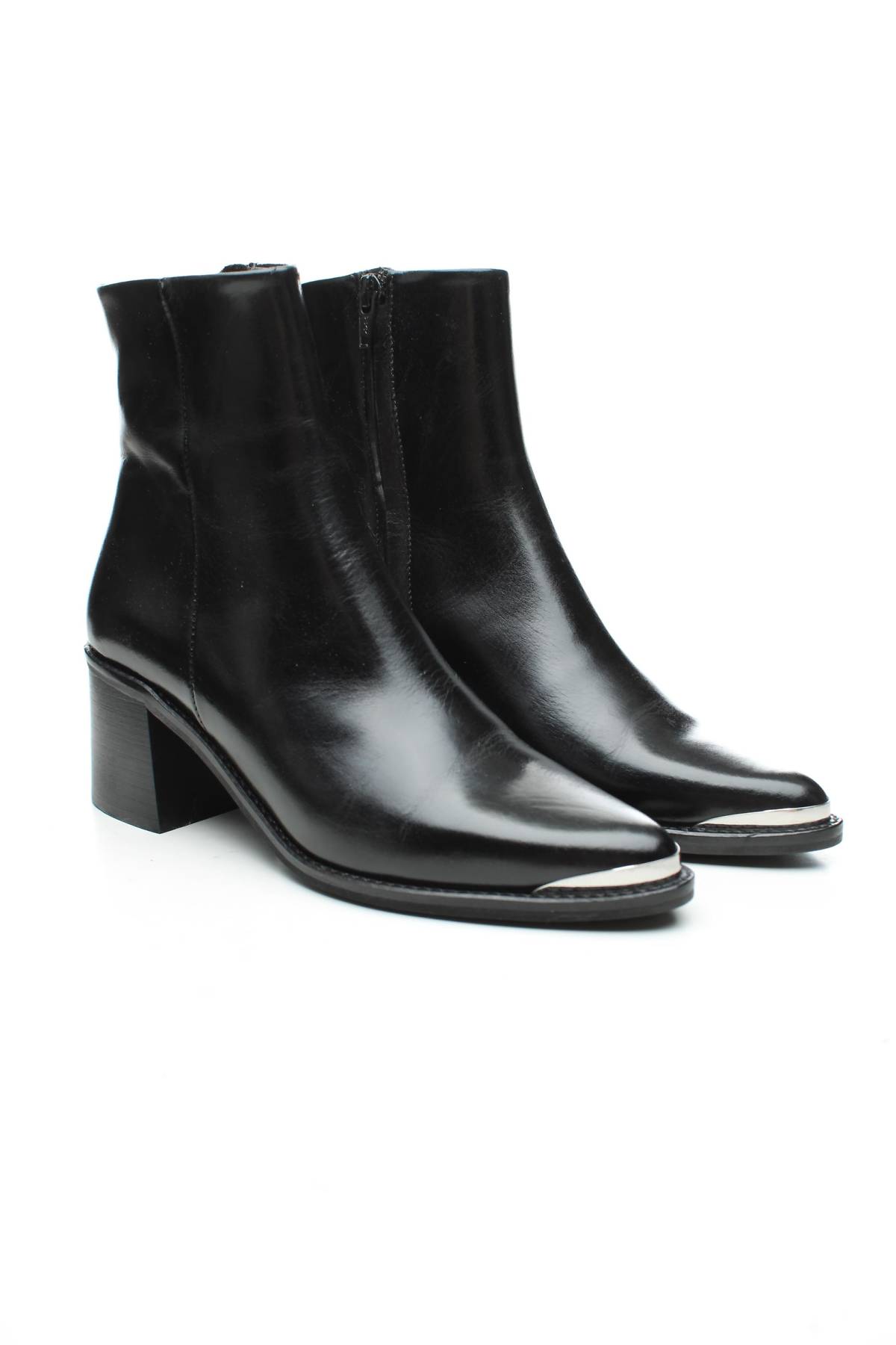 Дамски боти Jonak3