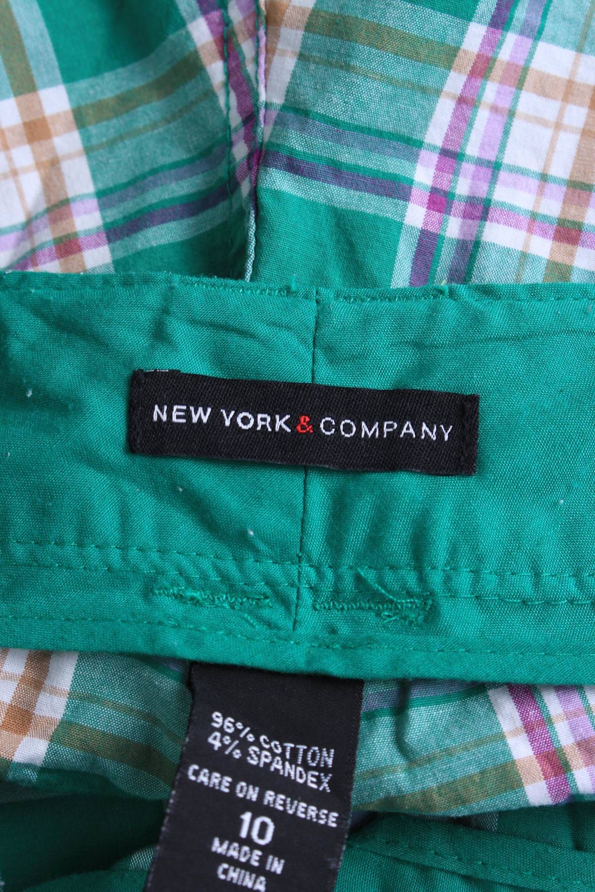 Дамски къс панталон New York & Company2 - Contour.bg Дамски къс панталон New York & Company2