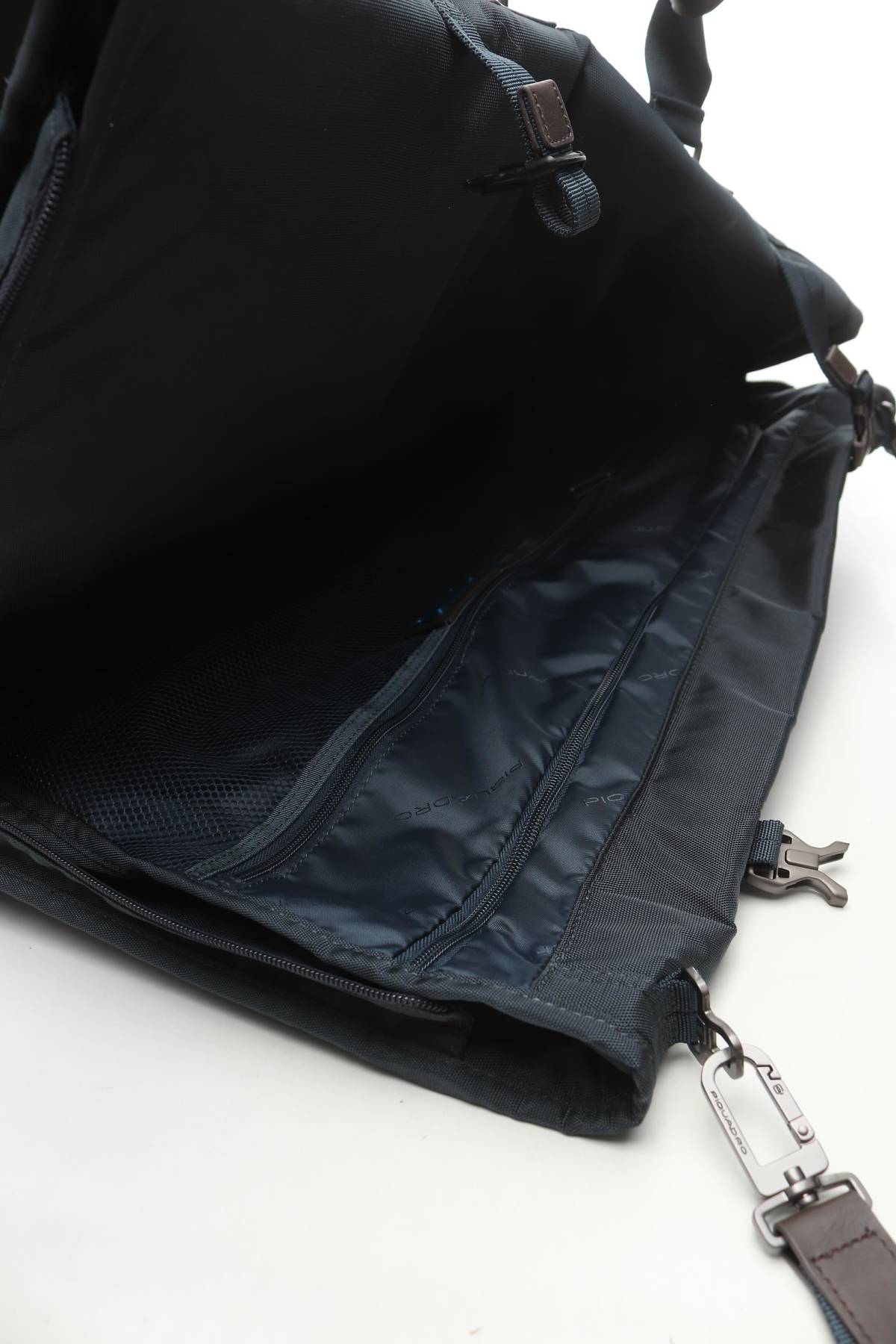 Пътна чанта Piquadro3