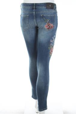 Γυναικεία τζιν Galvanni2