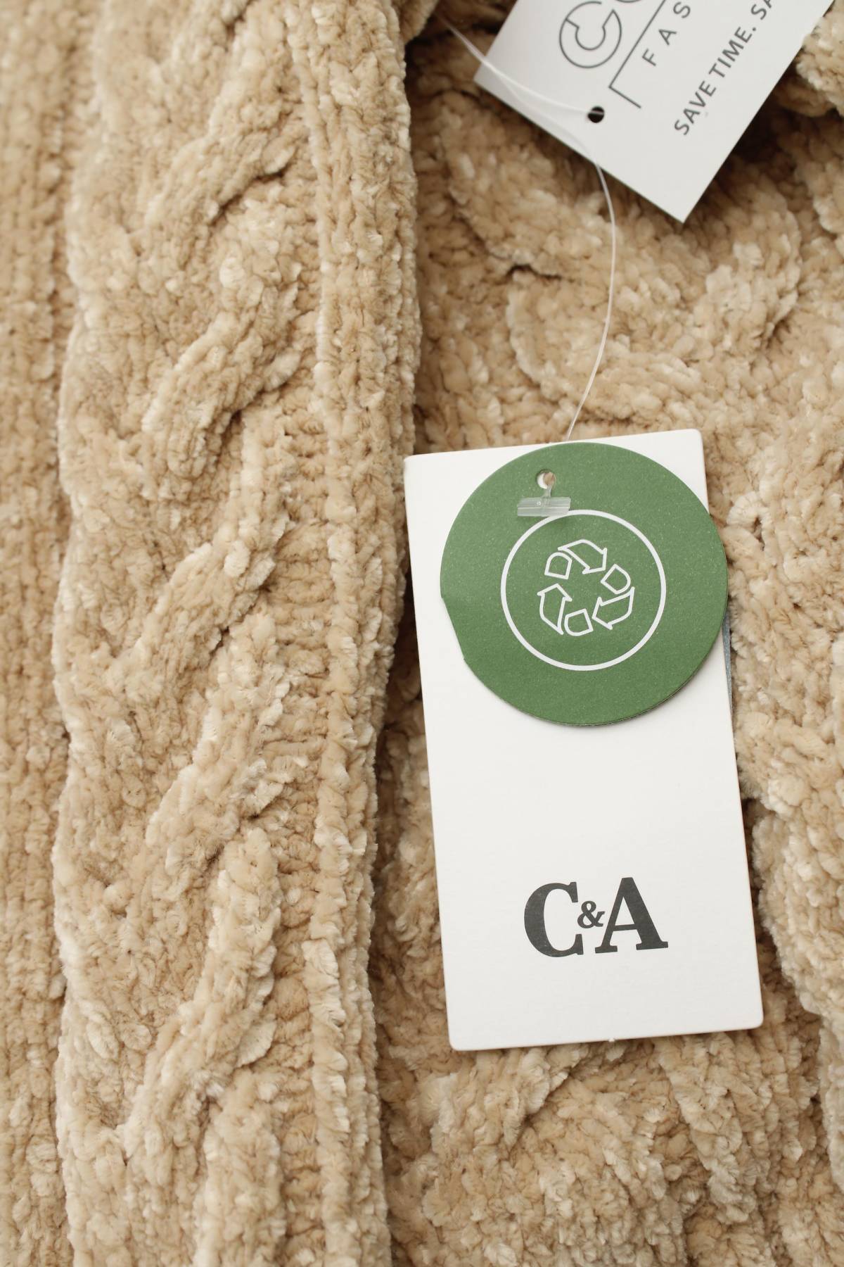 Детски пуловер C&A3 - Contour.bg Детски пуловер C&A3