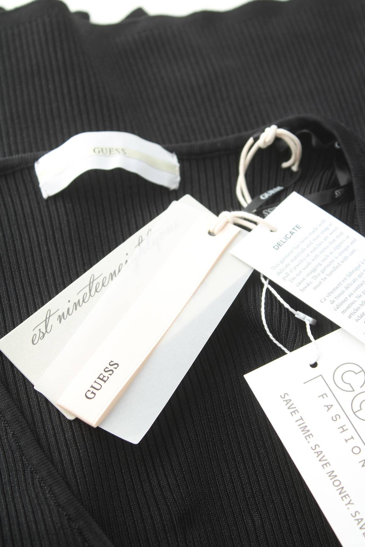 Γυναικείο πουλόβερ Guess3 - Contourshop.gr Γυναικείο πουλόβερ Guess3
