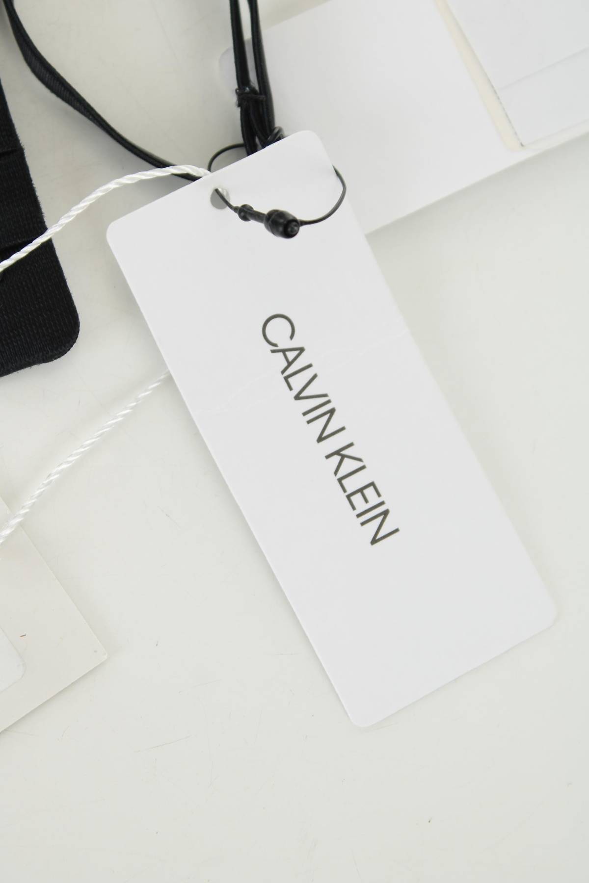 Σουτιέν Calvin Klein3