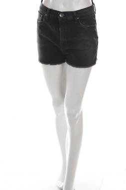 Γυναικεία τζιν σορτσάκια Pepe Jeans1 - Contourshop.gr Γυναικεία τζιν σορτσάκια Pepe Jeans1