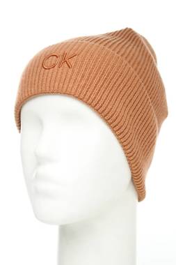 Шапка Calvin Klein1