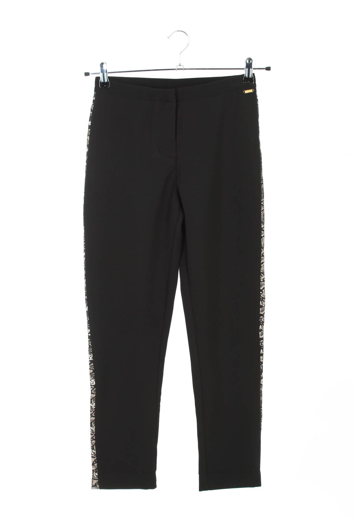 Дамски панталон Guess1