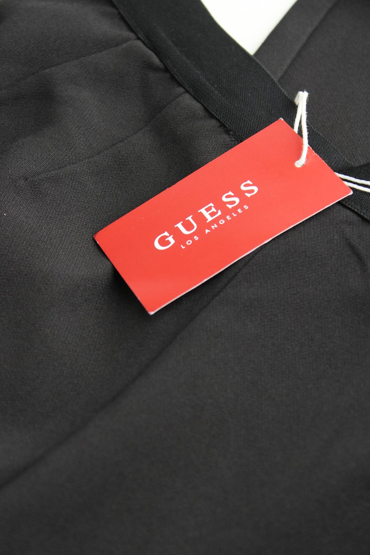 Дамски панталон Guess3