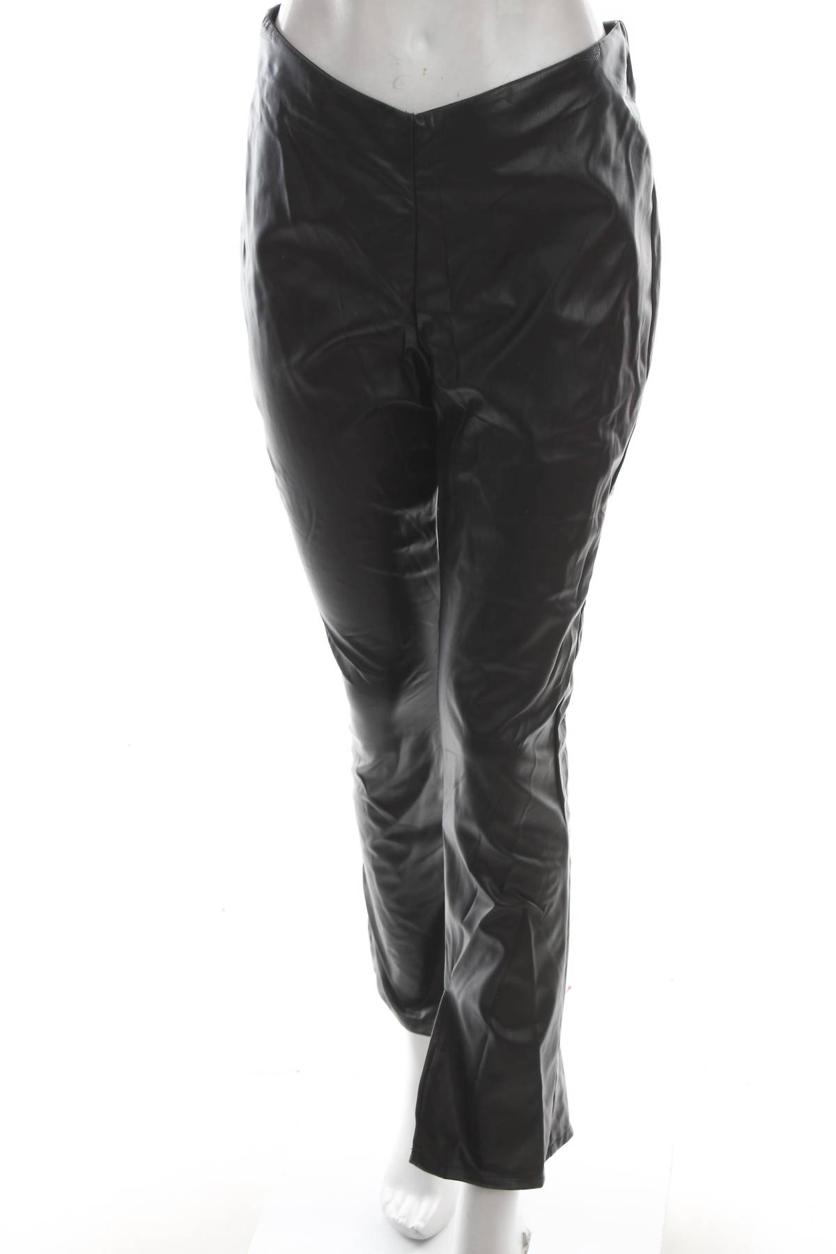 Дамски кожен панталон H&M Divided1 - Contour.bg Дамски кожен панталон H&M Divided1