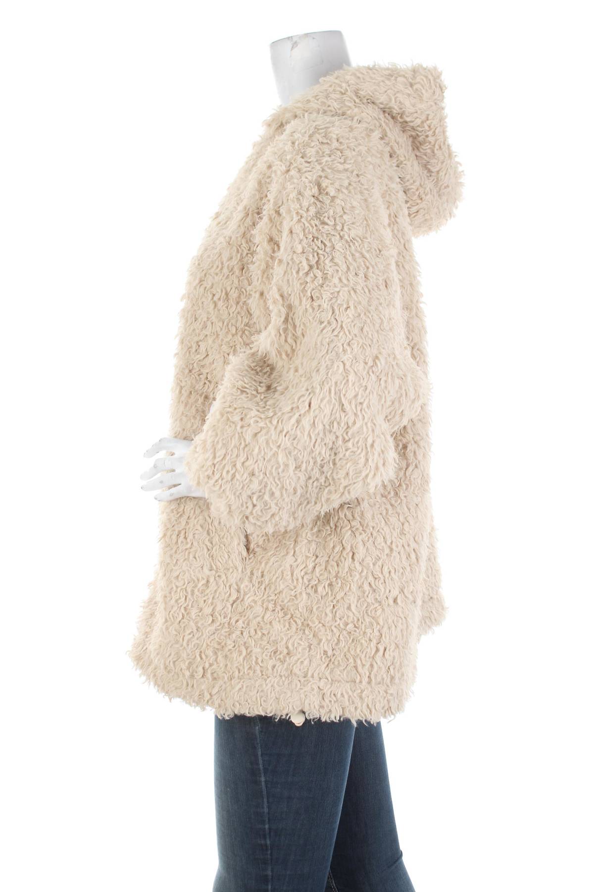 Дамско яке Stradivarius3