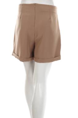 Дамски къс панталон Boohoo2 - Contour.bg Дамски къс панталон Boohoo2