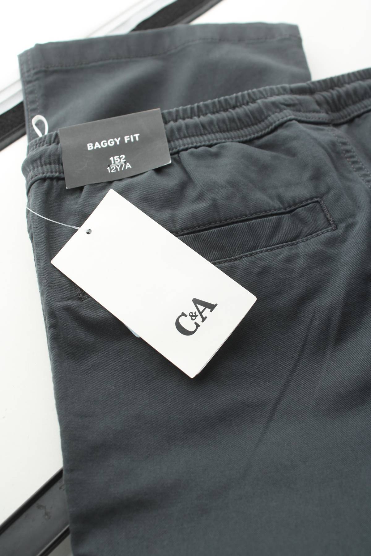 Детски панталон C&A3