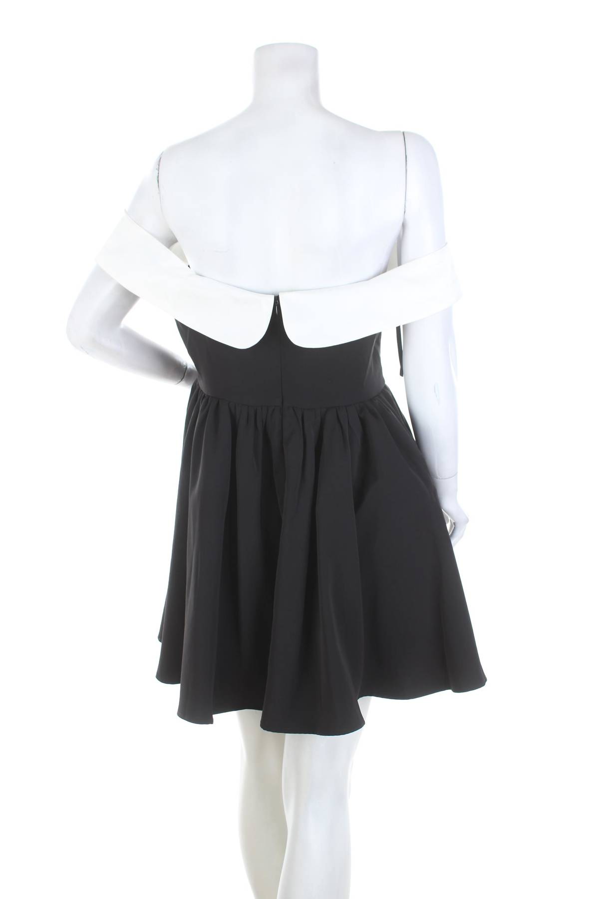 Φορέματα Boohoo2