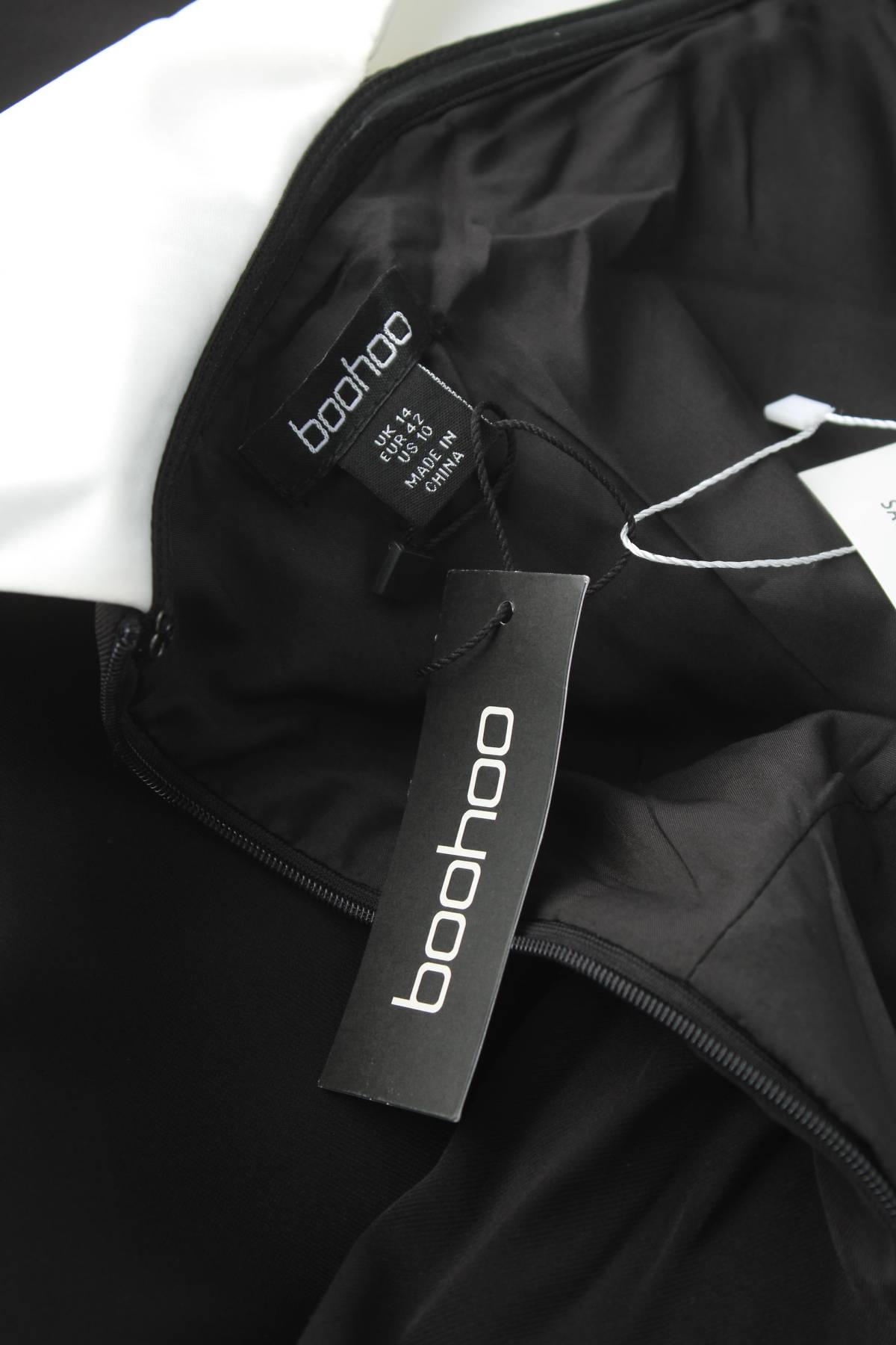 Φορέματα Boohoo3