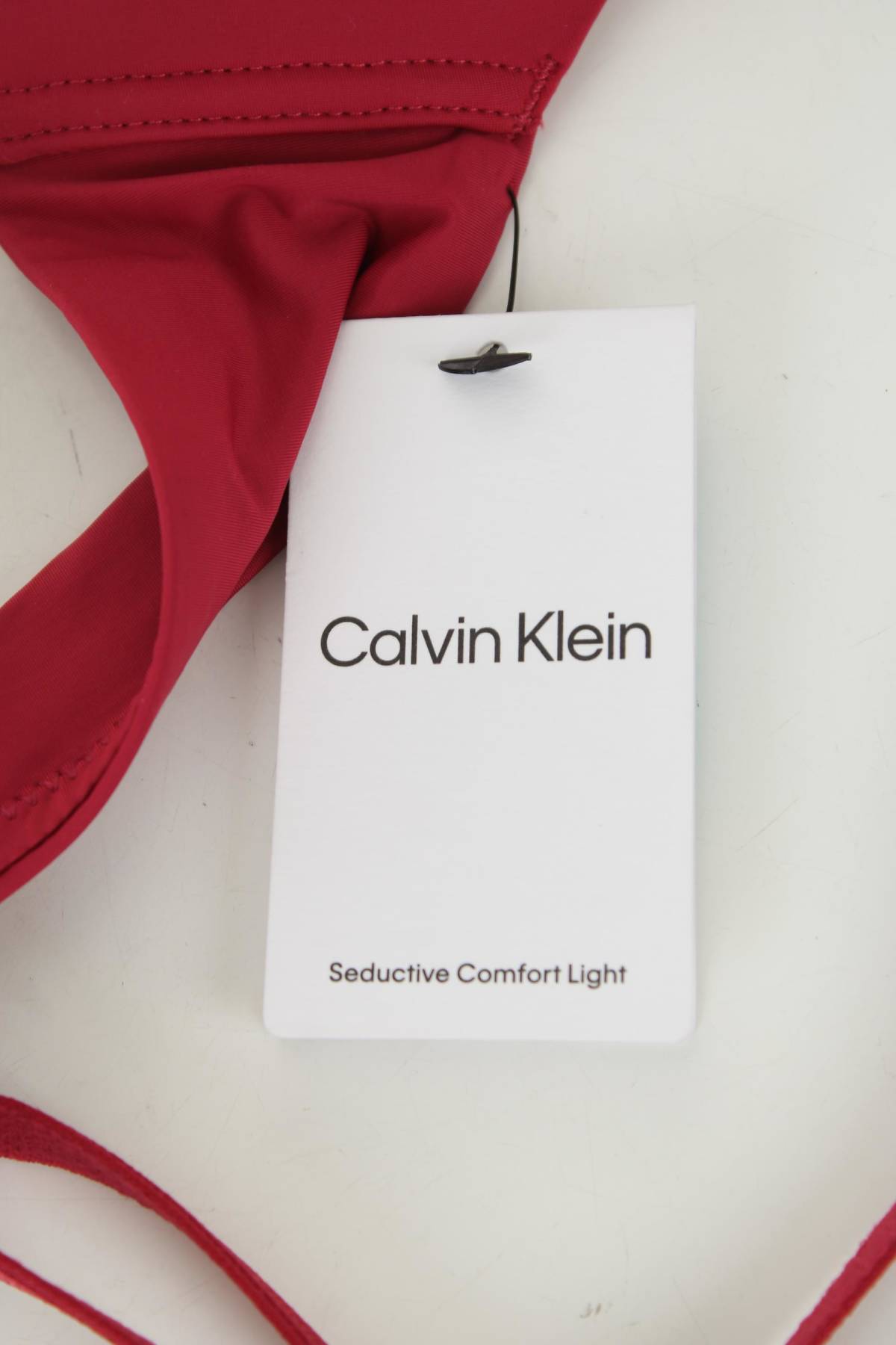 Сутиен Calvin Klein3