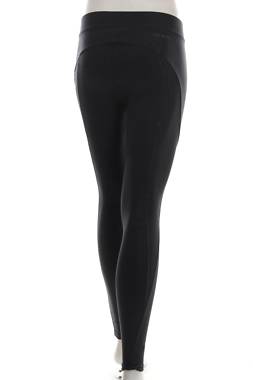 Дамски спортен клин Ivy Park2 - Contour.bg Дамски спортен клин Ivy Park2
