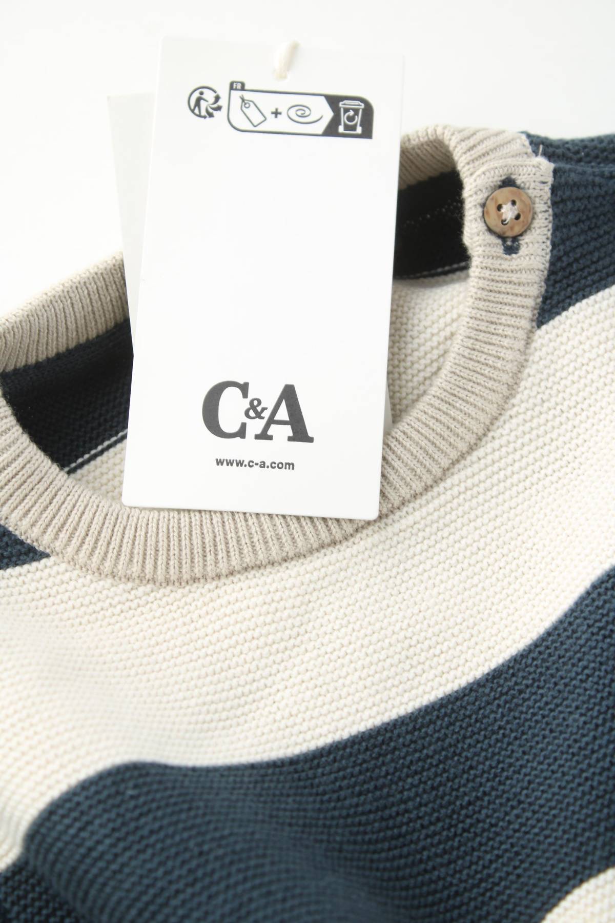Детски пуловер C&A3 - Contour.bg Детски пуловер C&A3