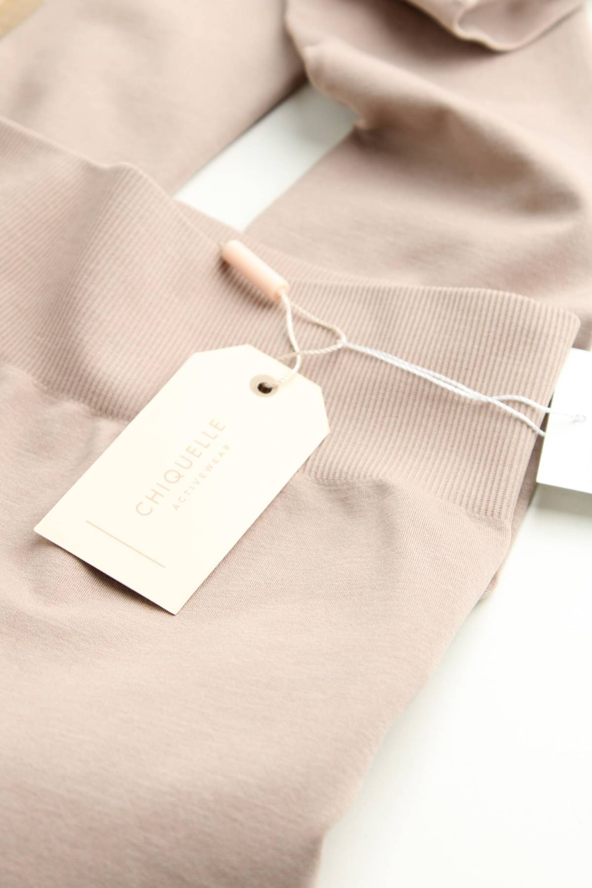 Γυναικεία αθλητικά κολάν Chiquelle3