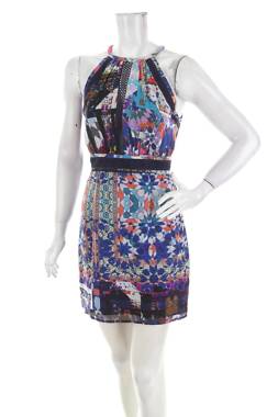 Φορέματα Guess By Marciano1 - Contourshop.gr Φορέματα Guess By Marciano1