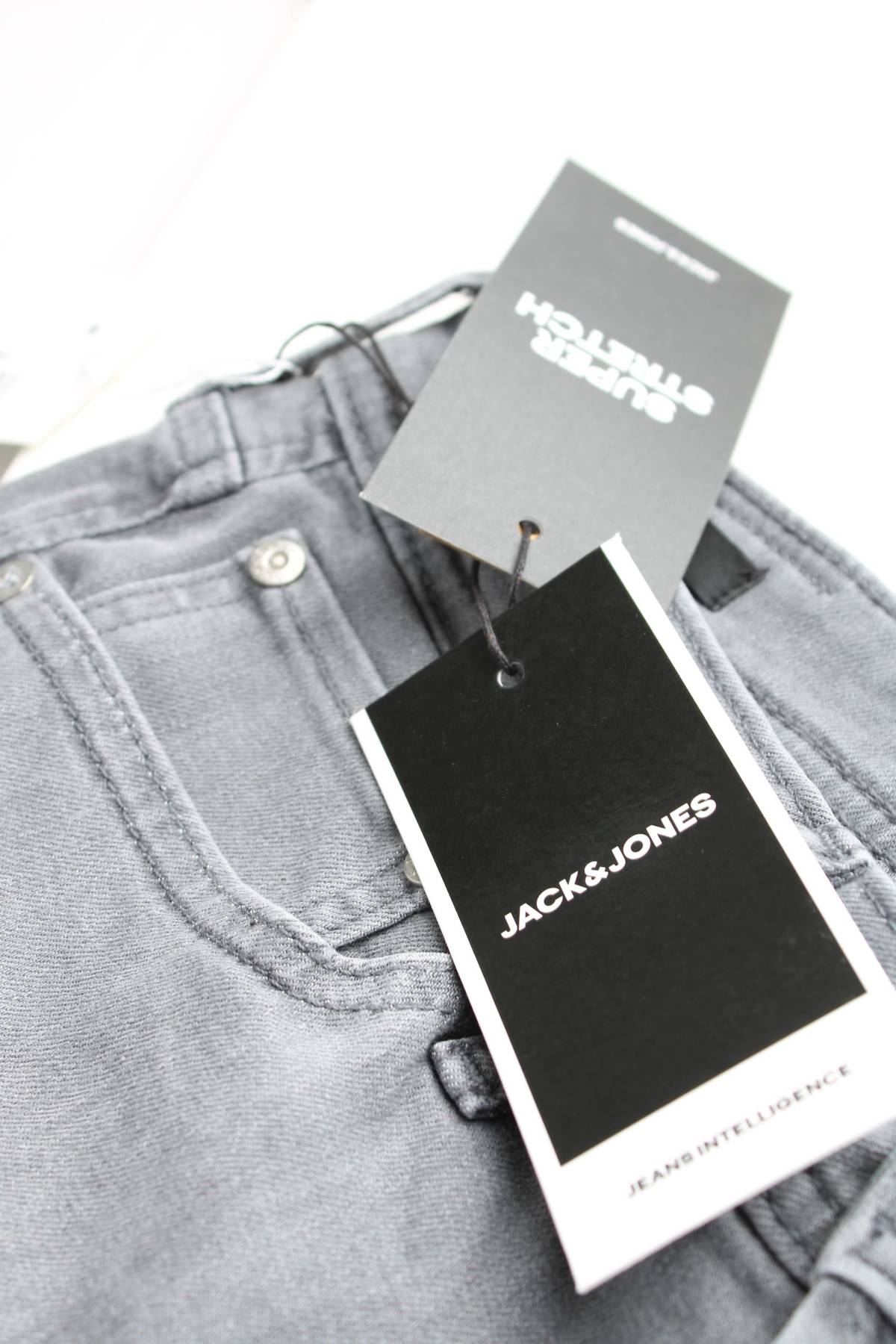 Мъжки къси дънки Jack & Jones3 - Contour.bg Мъжки къси дънки Jack & Jones3