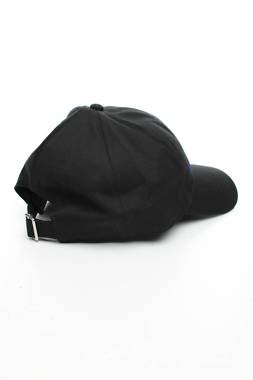 Шапка Karl Lagerfeld2