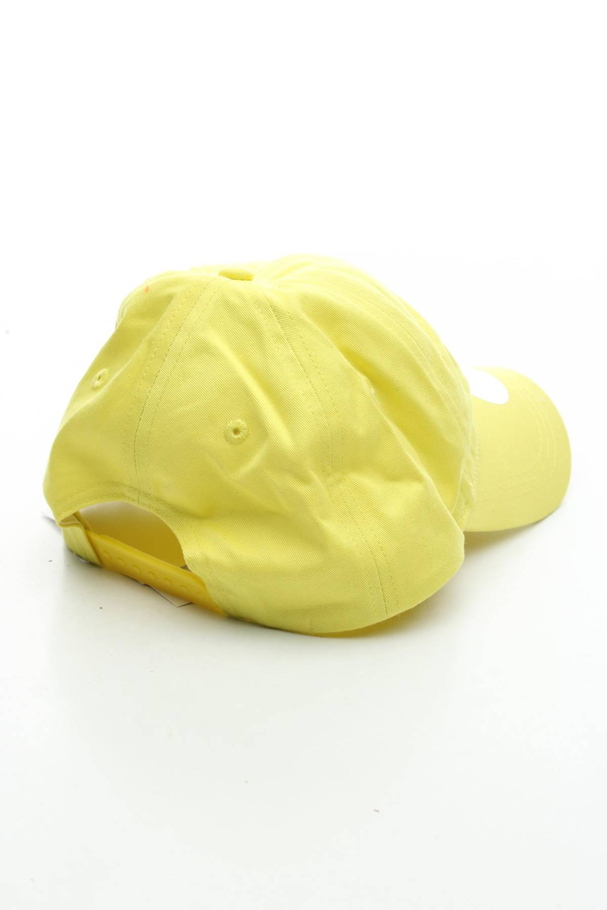 Шапка Calvin Klein Jeans2