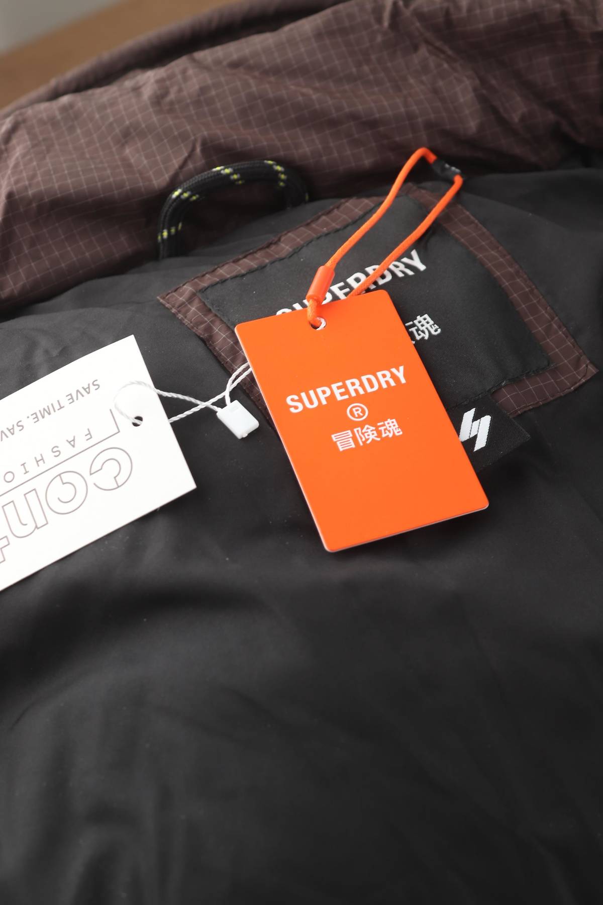 Дамско яке Superdry4