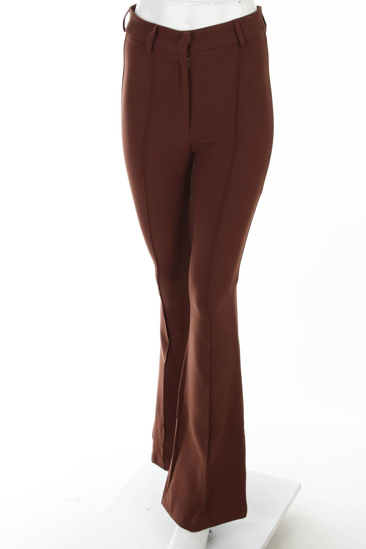 Дамски панталон Chiquelle1