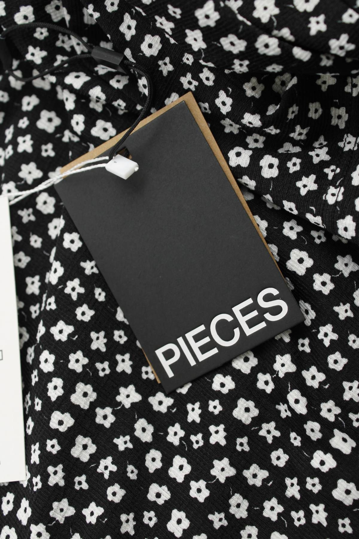 Рокля Pieces3 - Contour.bg Рокля Pieces3