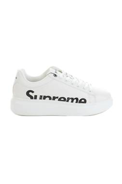 Sneakers Supreme Spain1